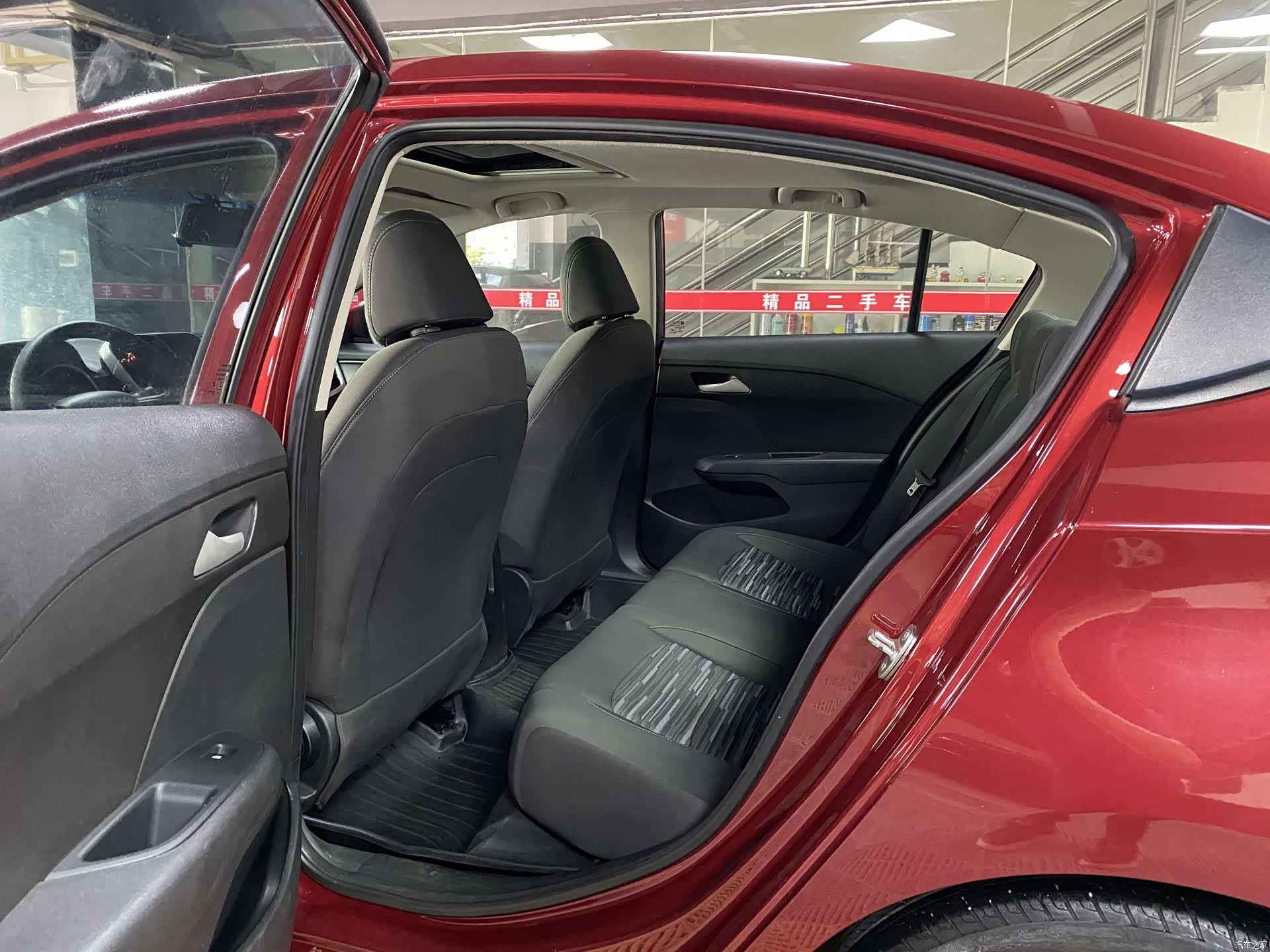 Chevrolet 320, 2019 6
