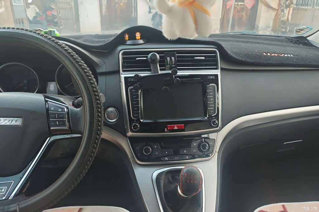 Haval M6, 2017 13