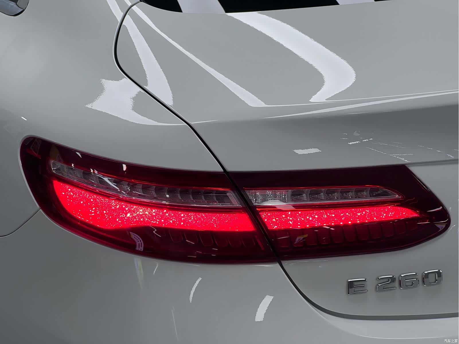 Mercedes-Benz E-Class, 2020 13