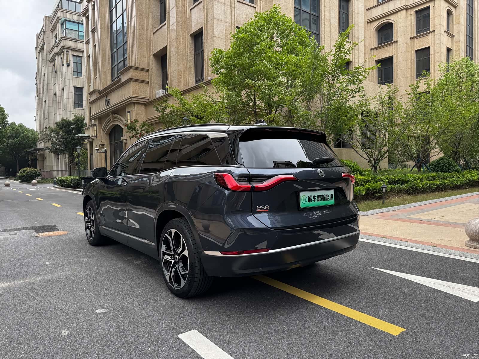 NIO ES8, 2021 14