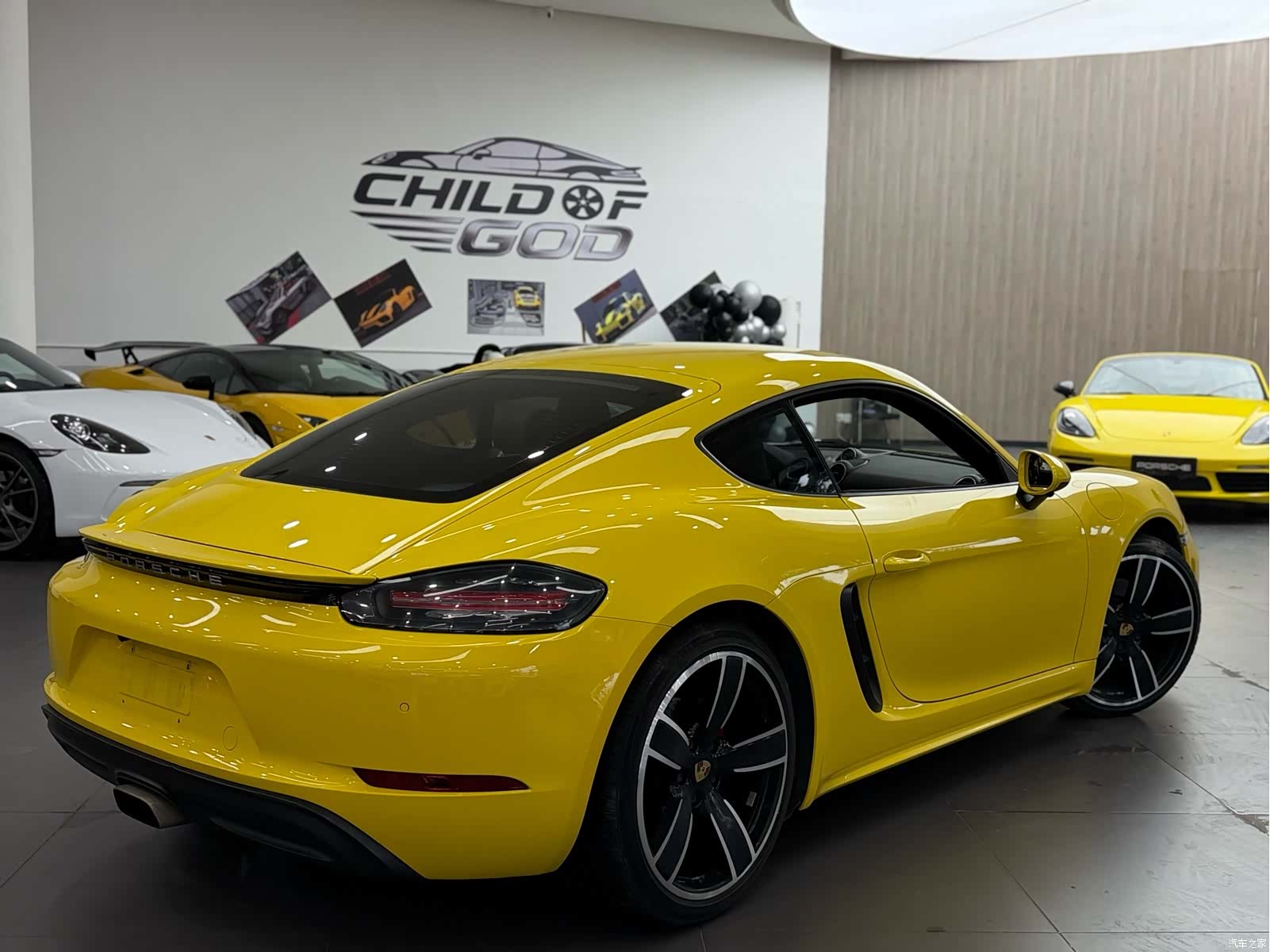Porsche Cayman, 2017 2