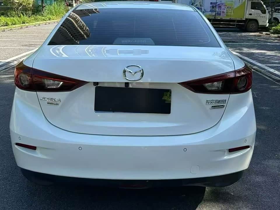 Mazda 3 Angkesaila