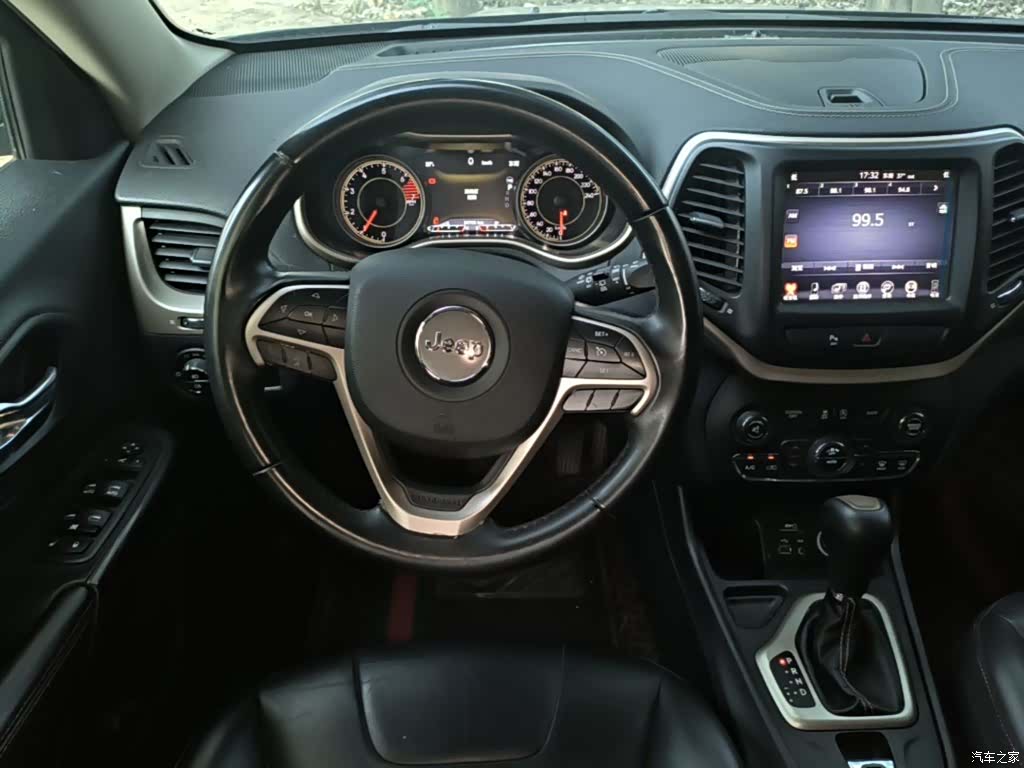 Jeep Cherokee, 2018 11