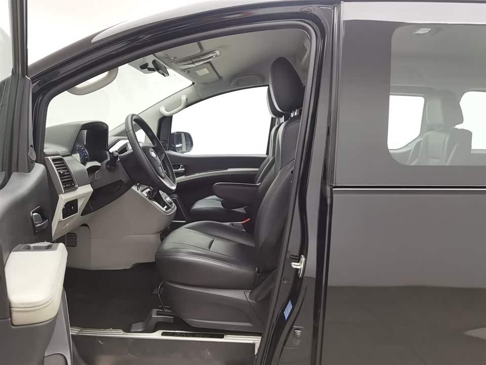 JAC Refine Ruifeng M4