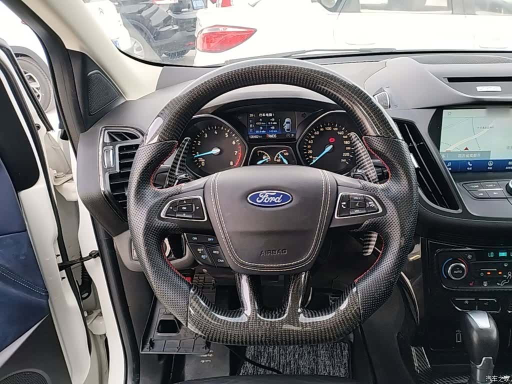 Ford Kuga, 2017 11
