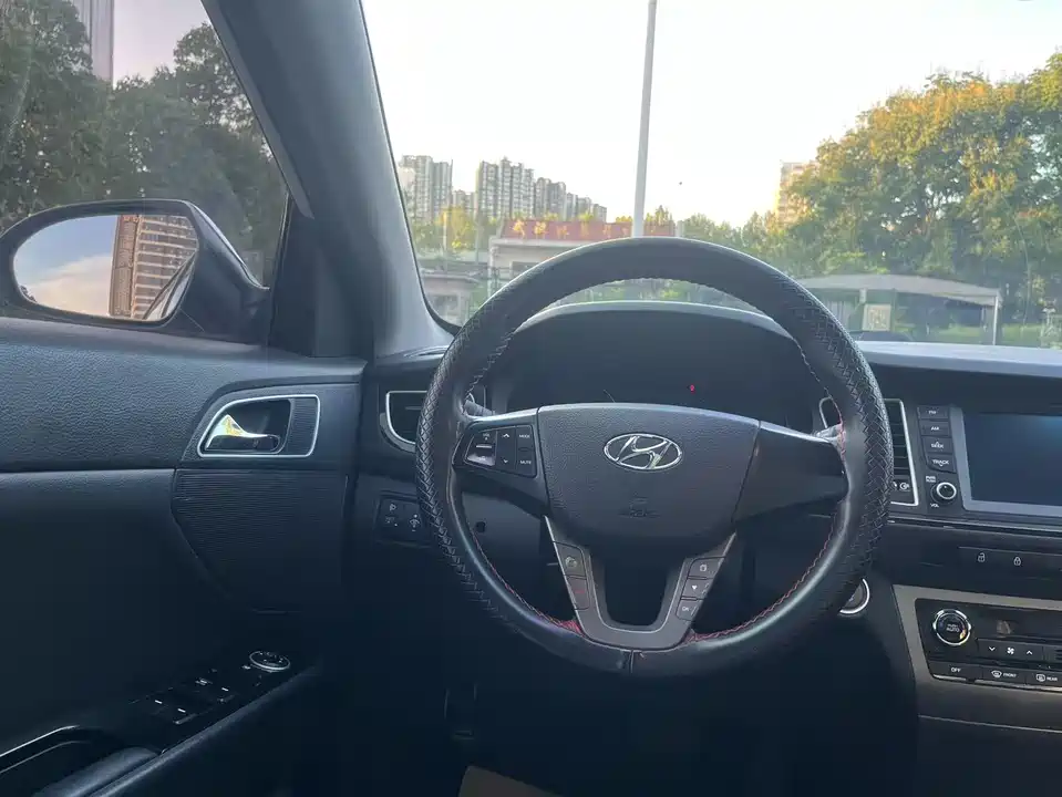 Hyundai Name picture