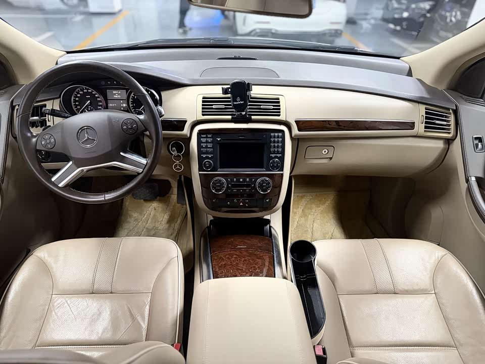 Mercedes-Benz R-class