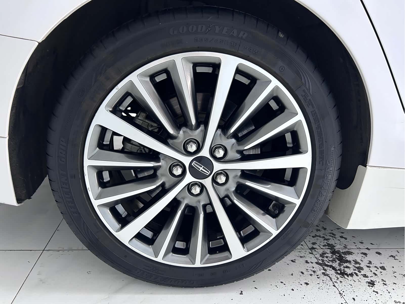 Lincoln MKZ, 2020 24