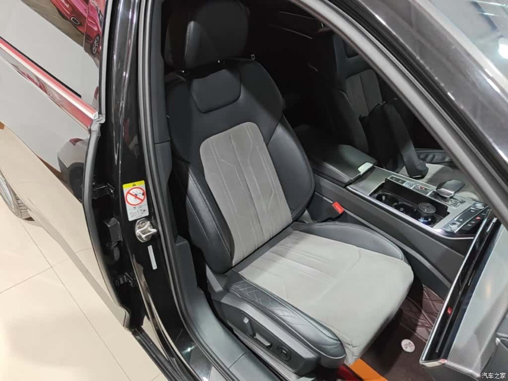Audi A6L, 2020 25