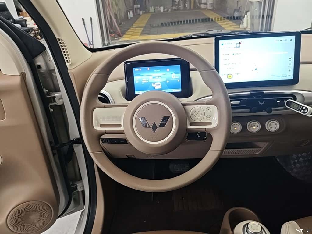 Wuling MINIEV, 2025 11
