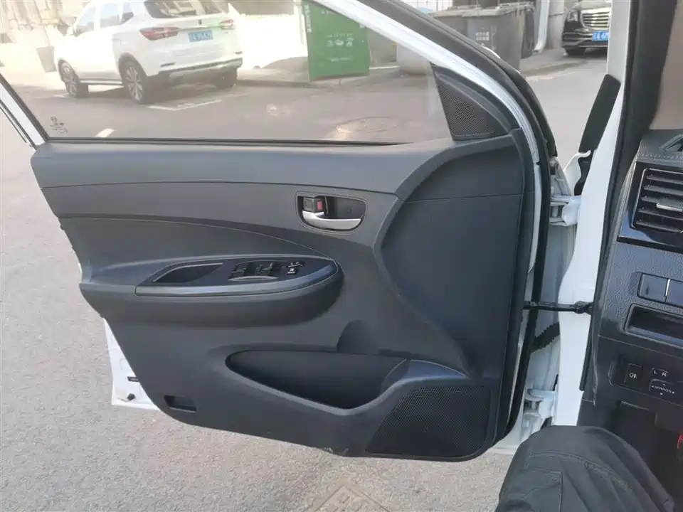 BYD F3
