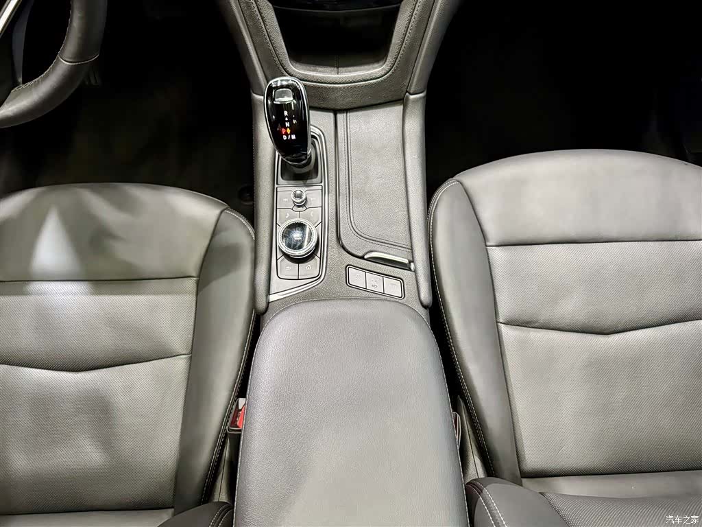 Cadillac XT6, 2022 27