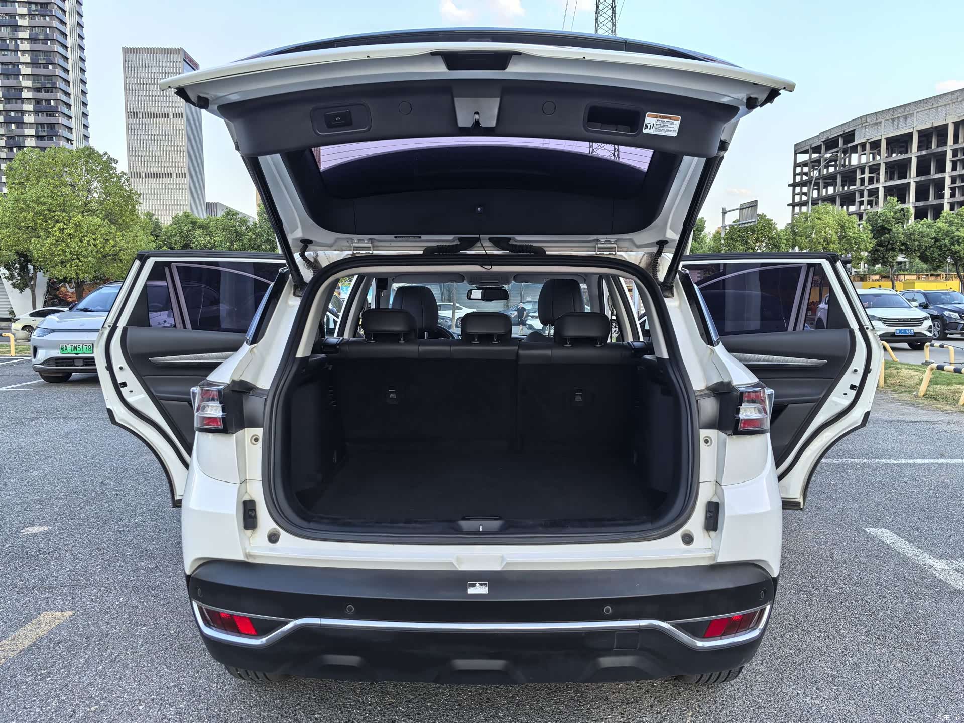 DongFeng AX7, 2019 18