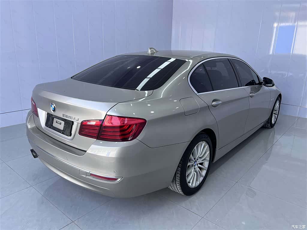 BMW 5 Series, 2015 все фото