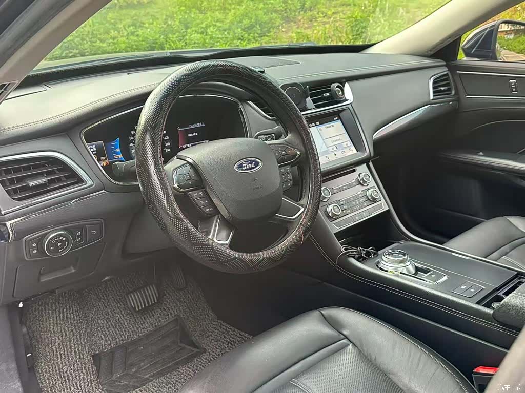Ford Taurus, 2017 7