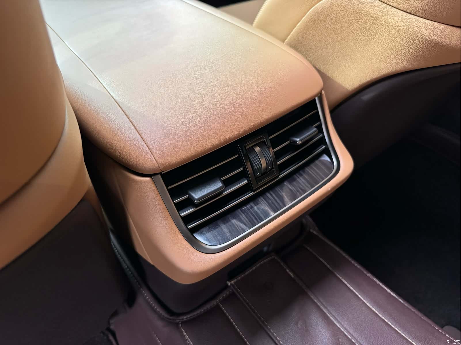 Lexus LS, 2019 12
