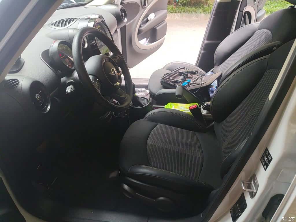 Mini Countryman, 2015 11