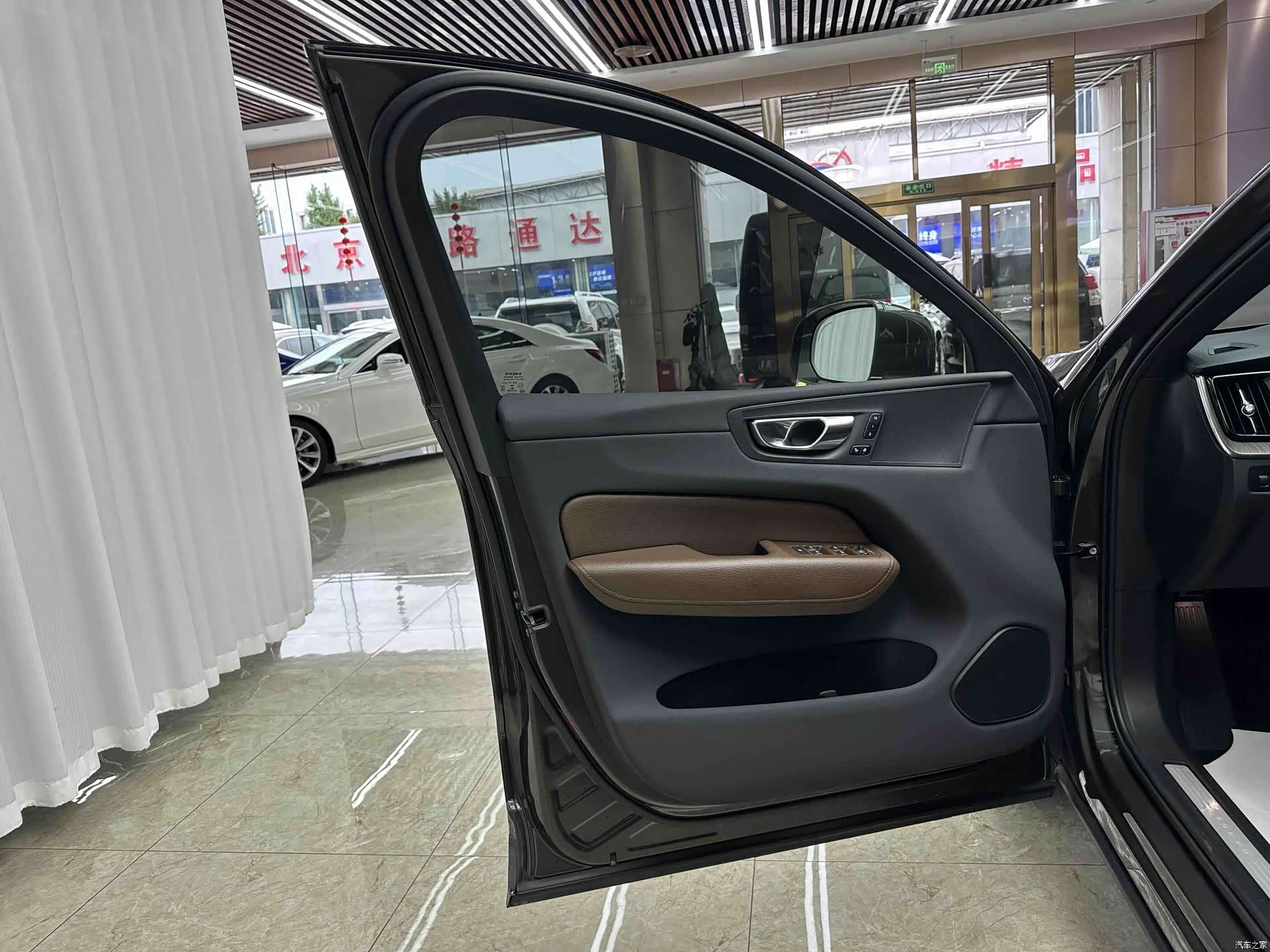 Volvo XC60, 2022 16