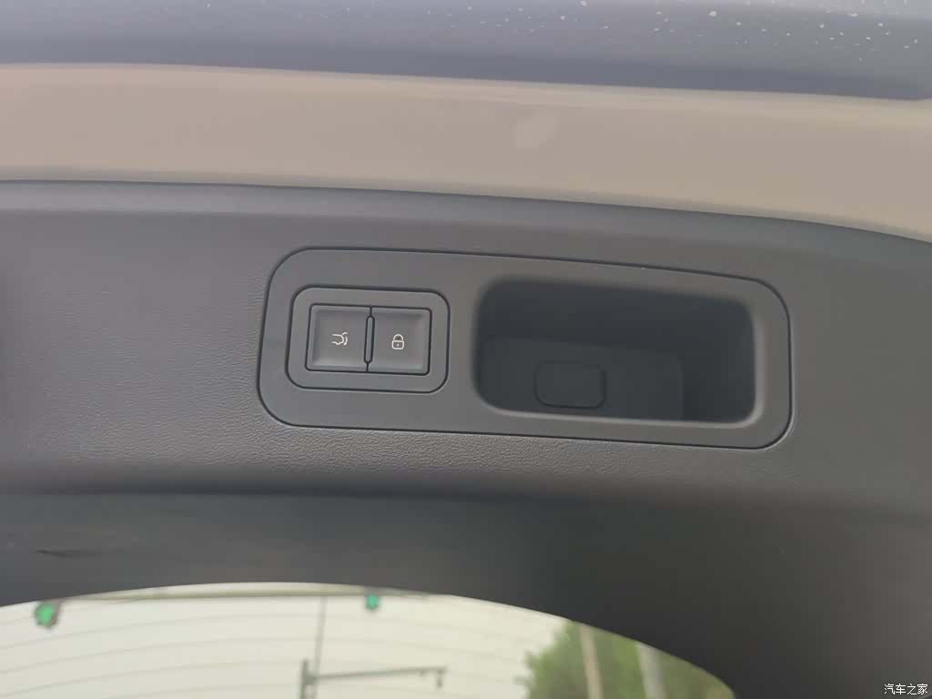 BYD HiAce, 2026 7