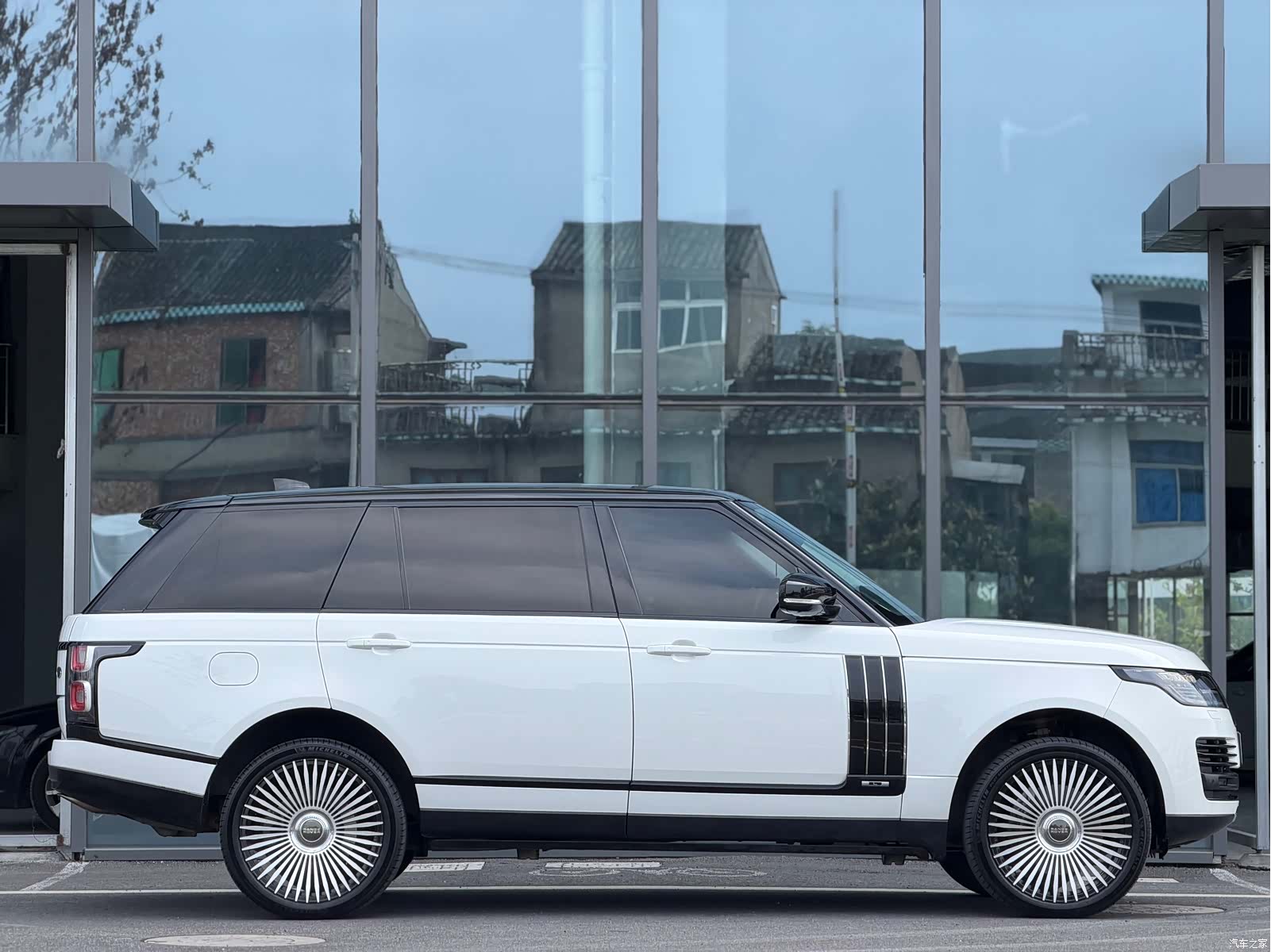 Land Rover Range Rover, 2019 3
