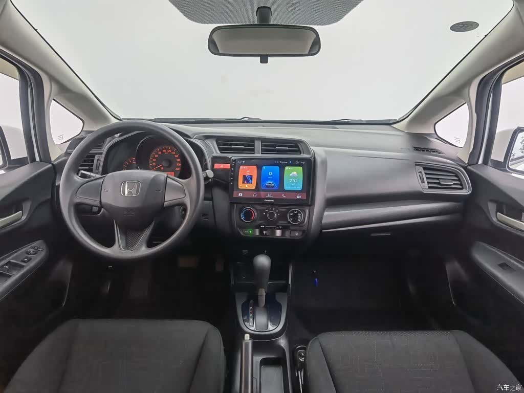 Honda Fit, 2016 все фото