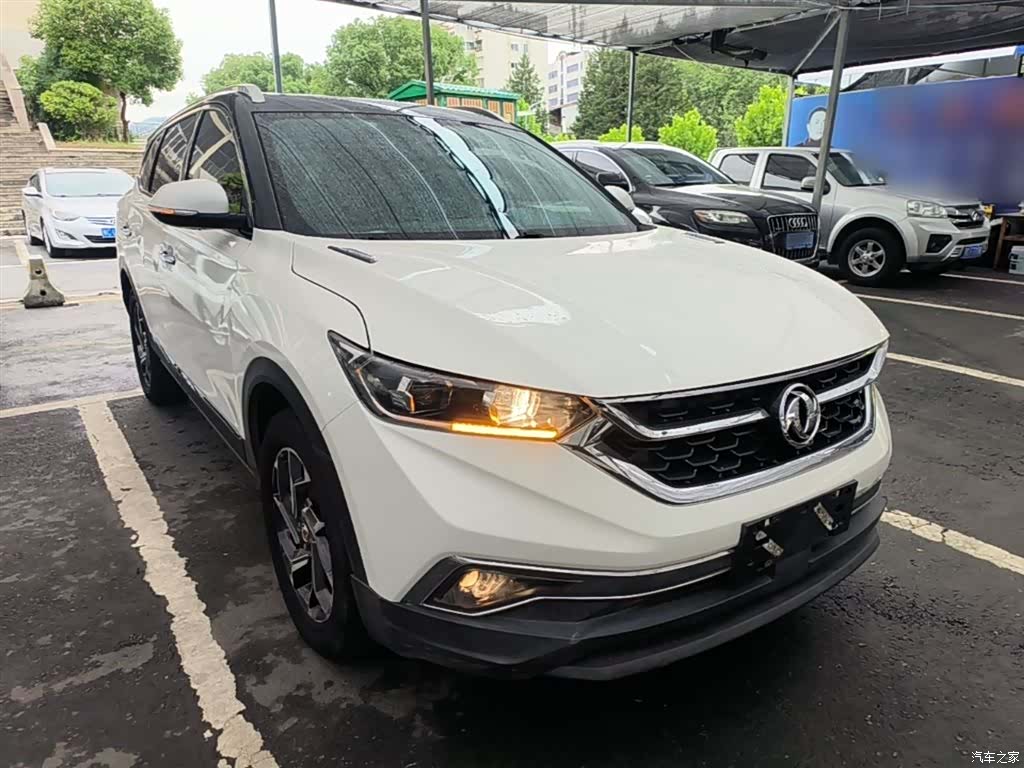 DongFeng AX7, 2018 4