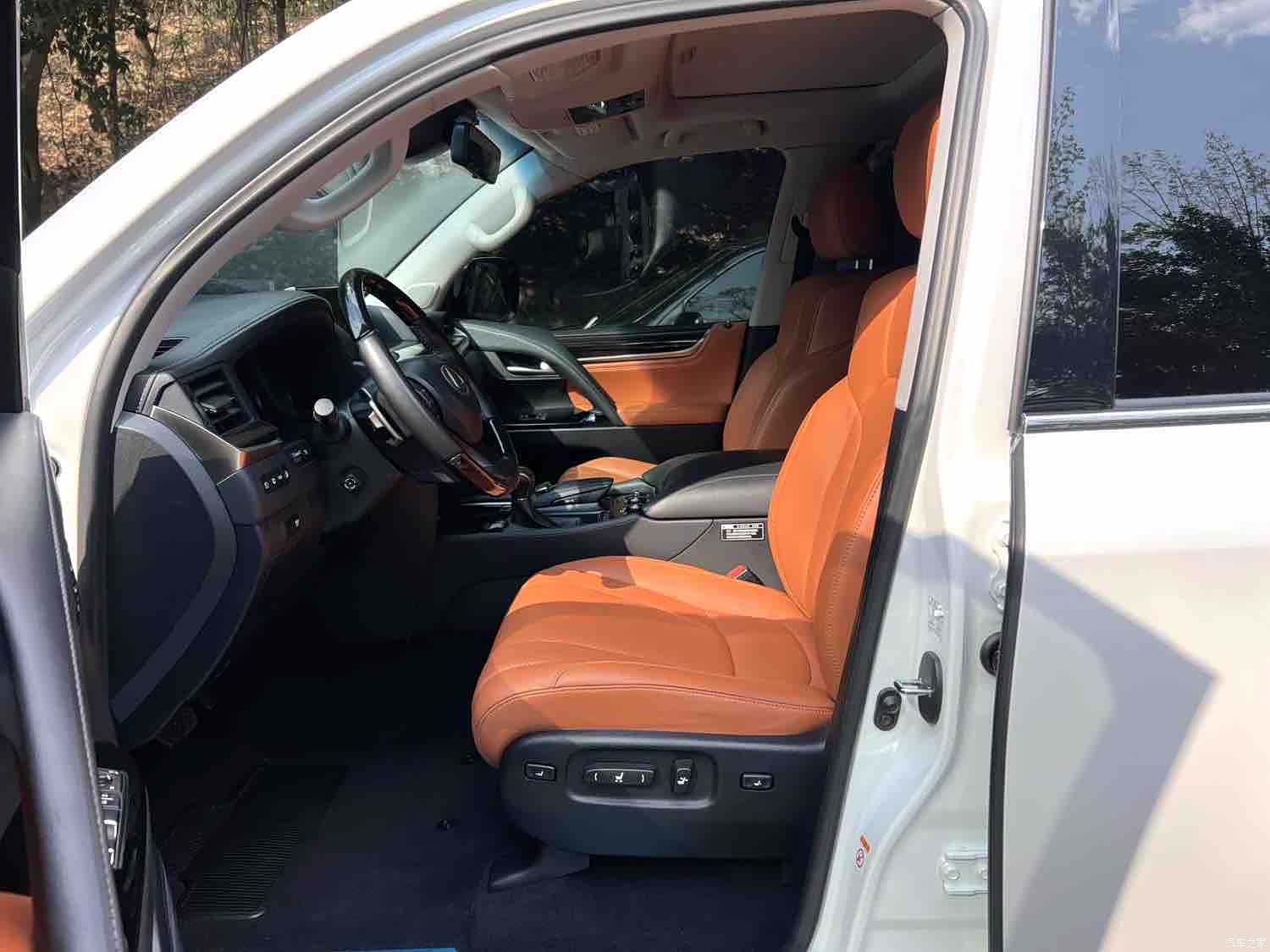 Lexus LX, 2019 8