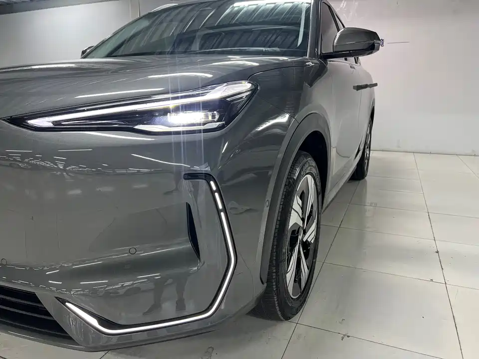 Geely Galaxy Galaxy E5