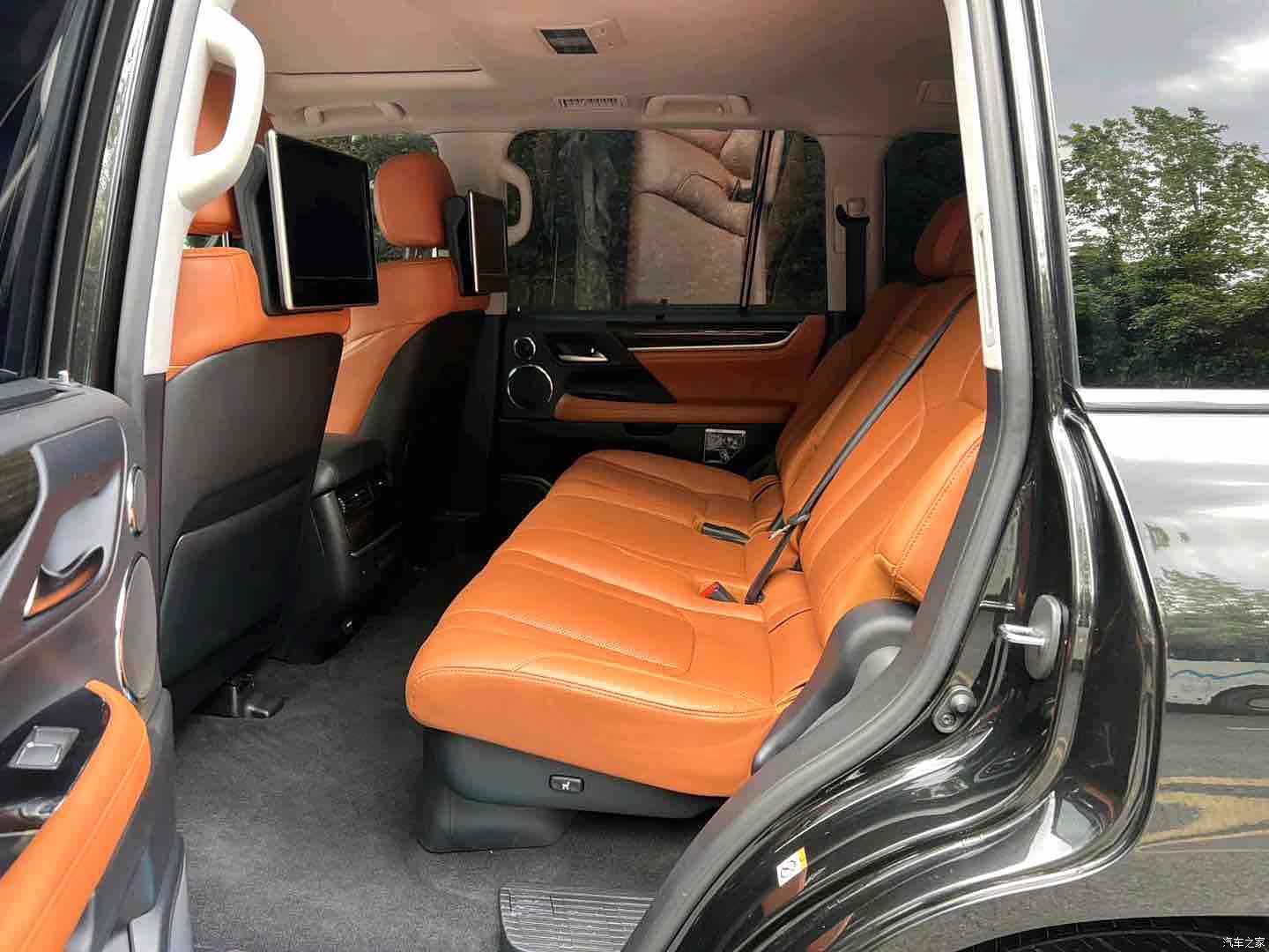 Lexus LX, 2019 7