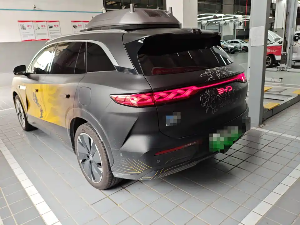 BYD Tang L