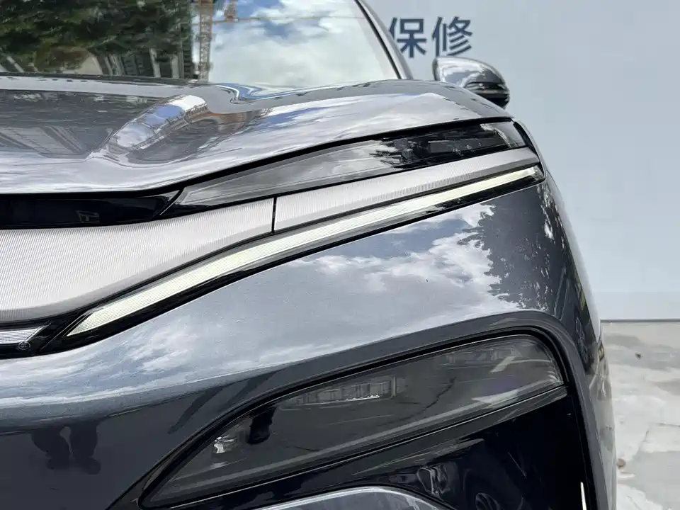BYD Tang L