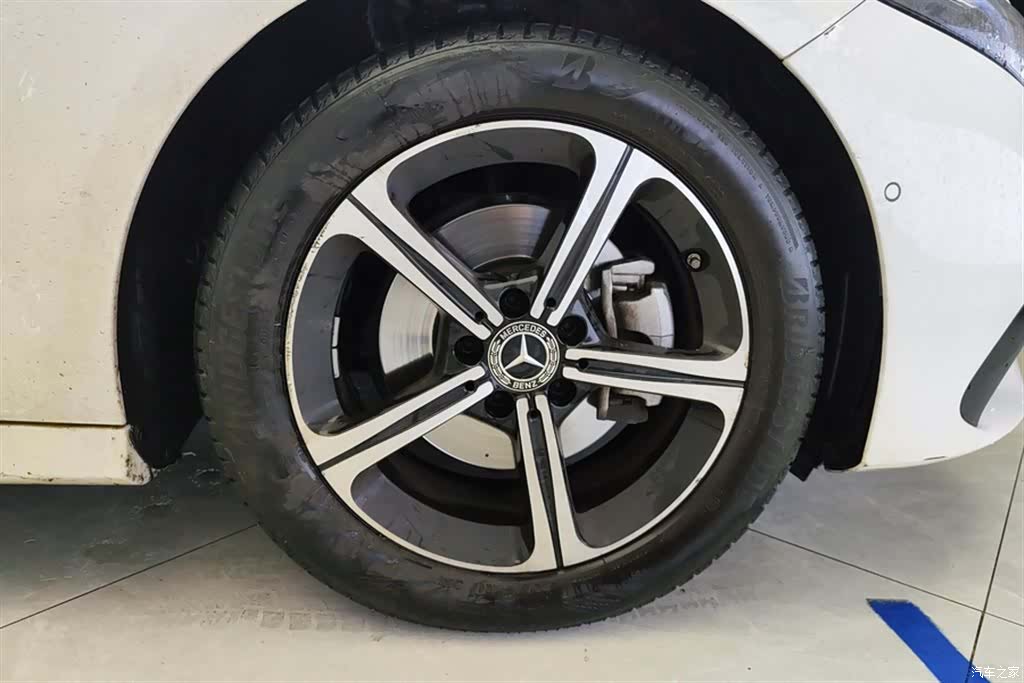 Mercedes-Benz A-Class, 2024 6