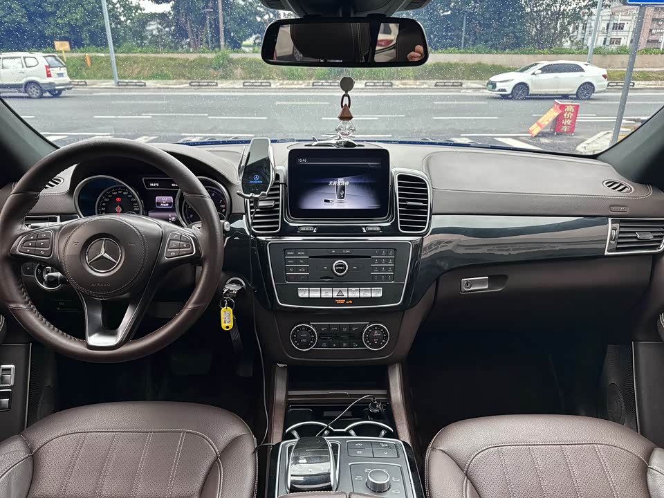 Mercedes-Benz GLS