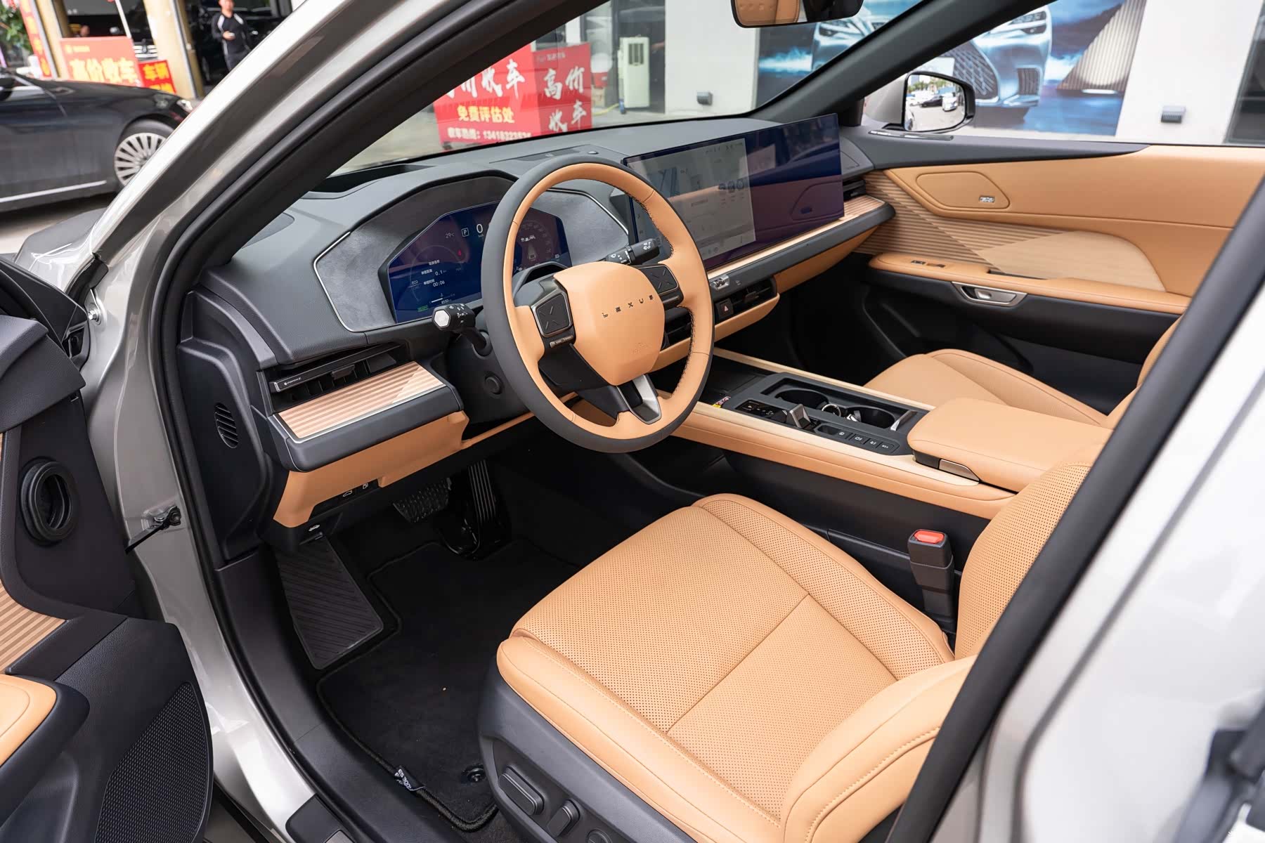 Lexus ES, 2026 9