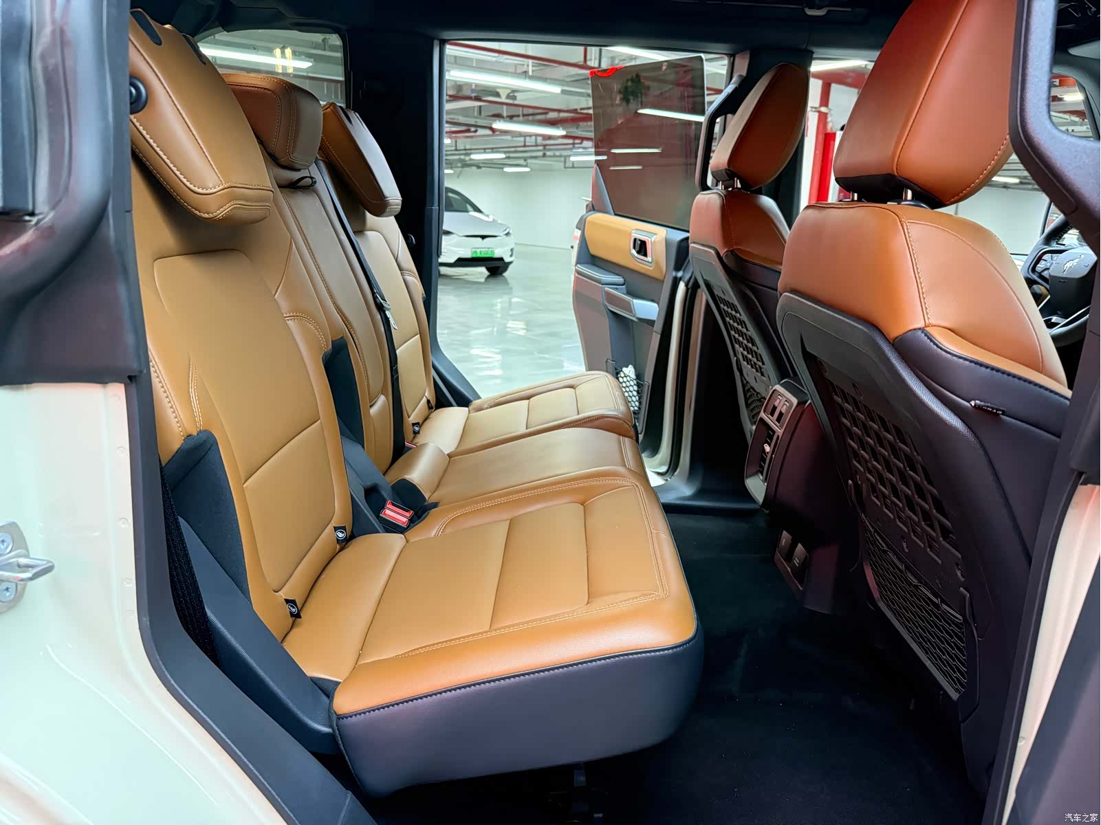 Ford Bronco, 2025 15