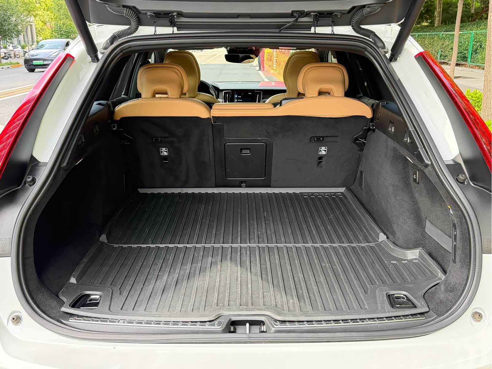 Volvo V90, 2019 26