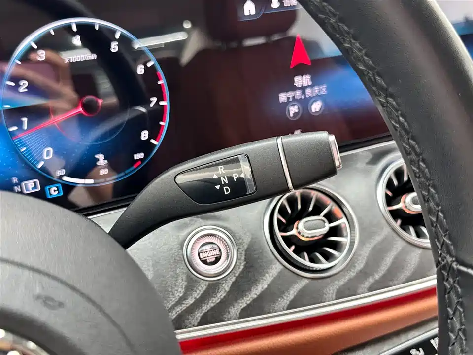Mercedes-Benz CLS Mercedes-Benz CLS