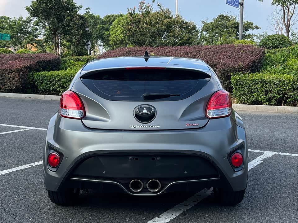 Hyundai Veloster