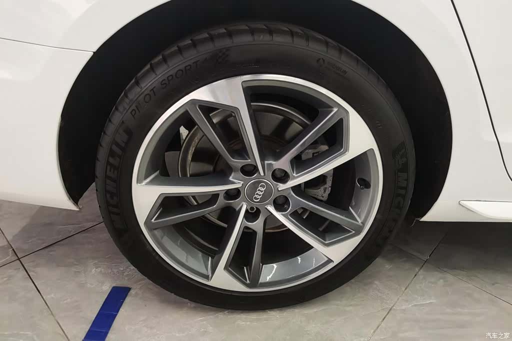 Audi A4L, 2020 6