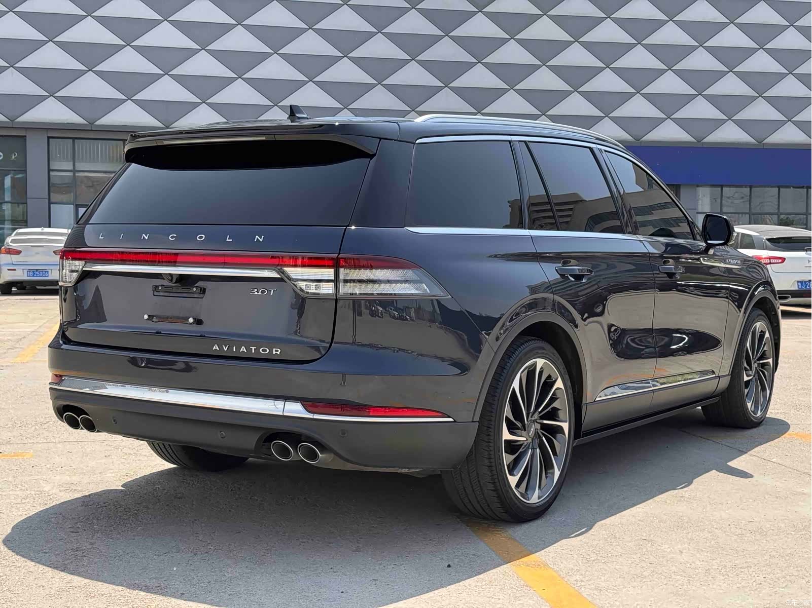 Lincoln Aviator, 2021 4