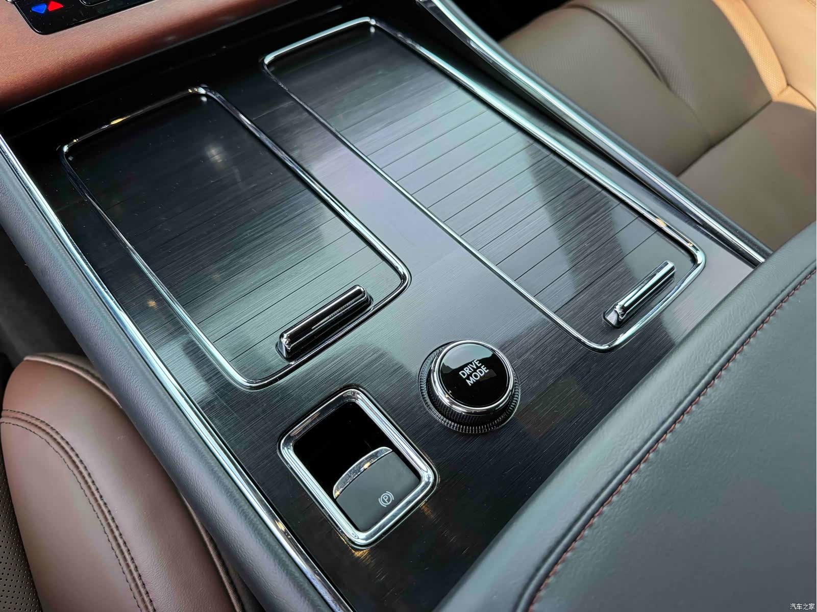 Lincoln Aviator, 2021 13