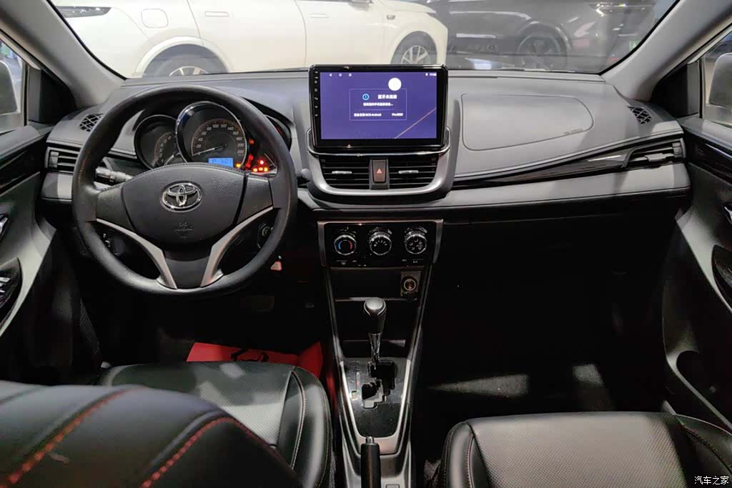 Toyota YARiS L, 2021 12