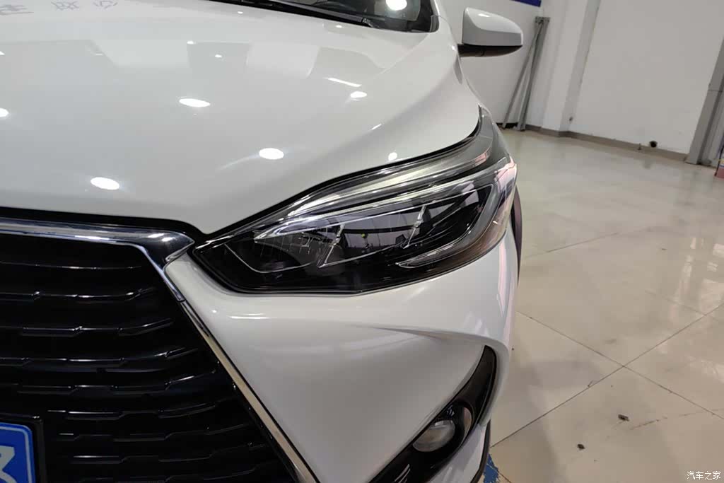 Toyota YARiS L, 2021 все фото