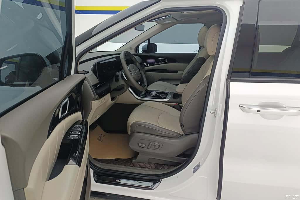 Kia Carnival, 2022 9