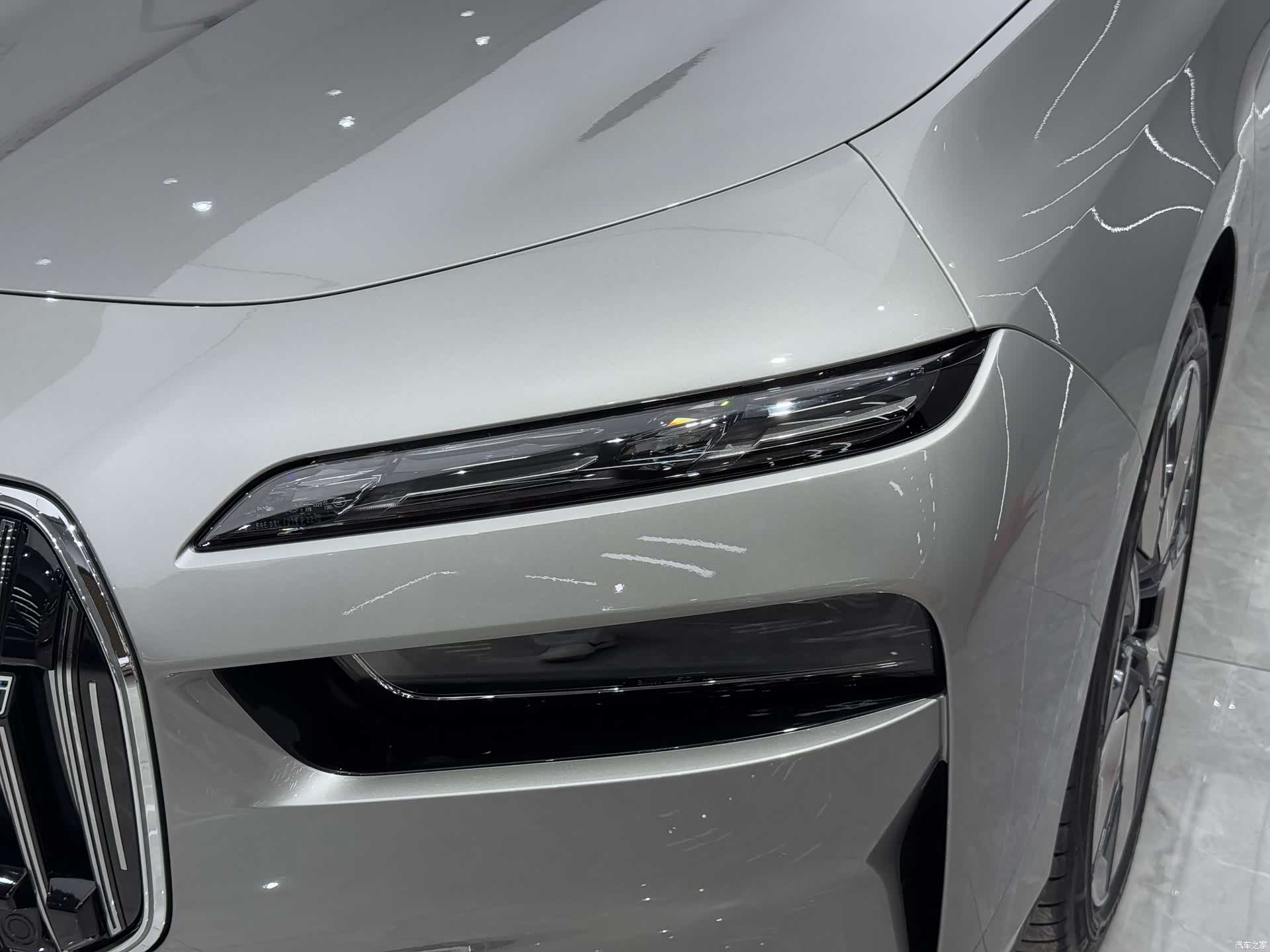 BMW i7, 2023 4