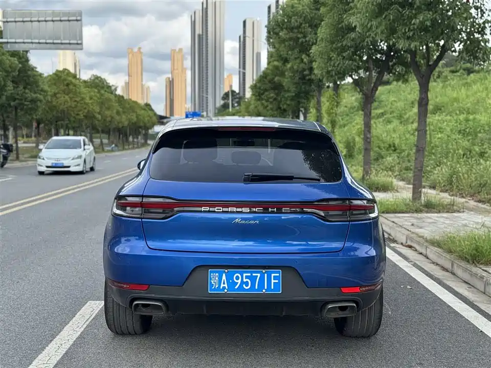 Porsche Macan