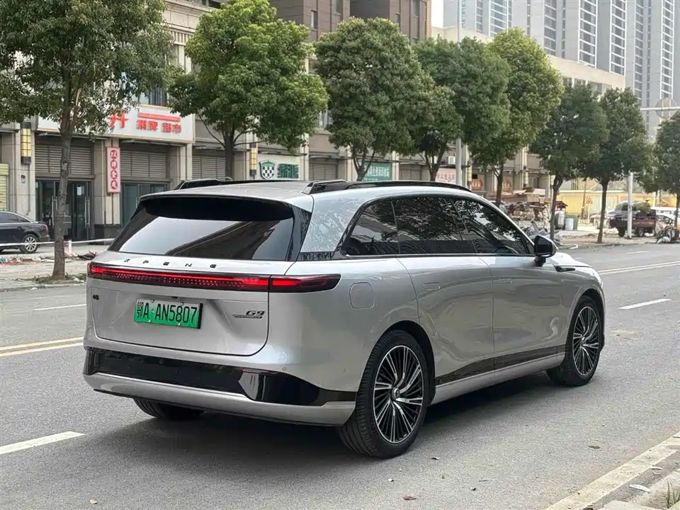 XPENG G9
