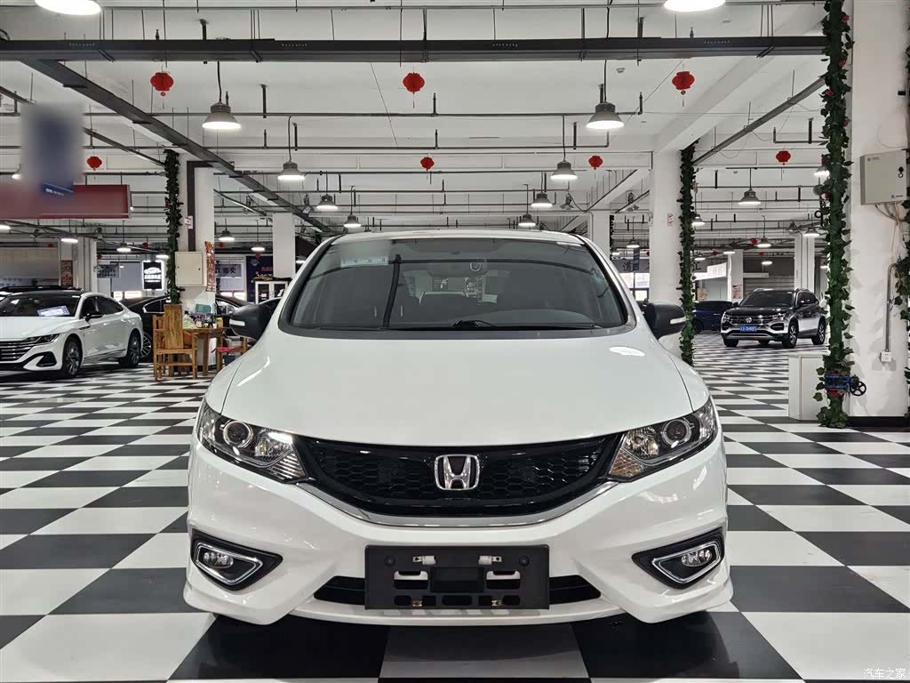 Honda Jade, 2015 3