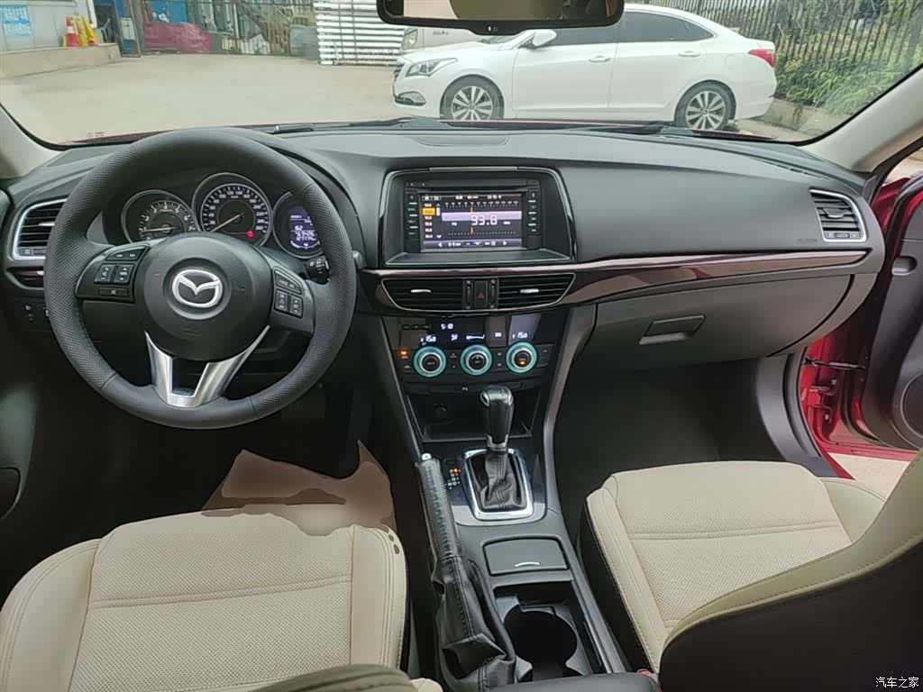 Mazda Atenza, 2014 10