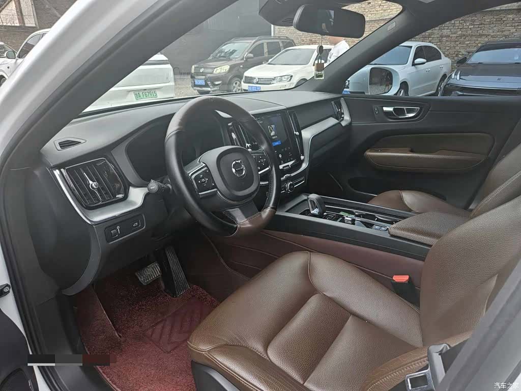 Volvo XC60, 2022 7